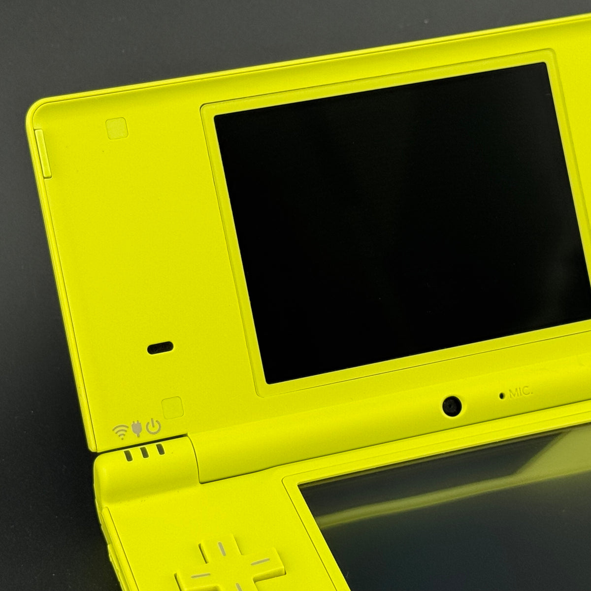 JPN Nintendo DSi Lime Green Console [TWL-001] CIB