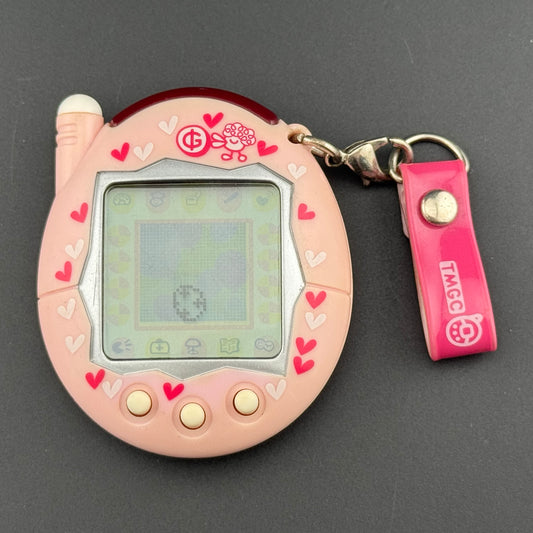 Bandai Tamagotchi Plus K-Tama Pink Hearts [2005]
