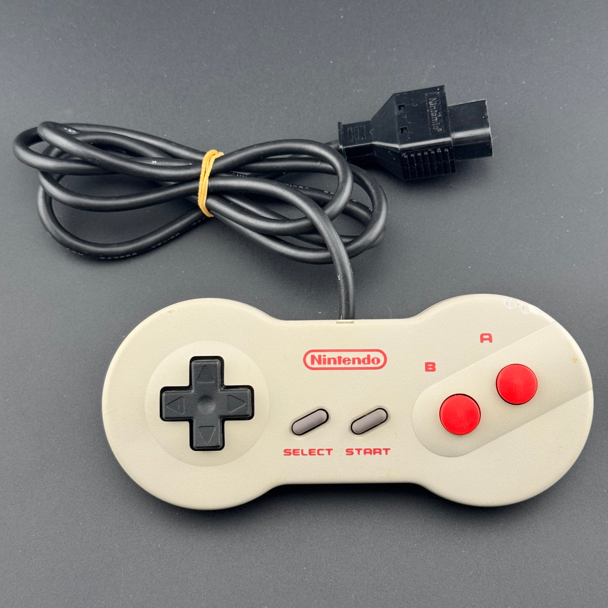 Nintendo AV Famicom / NES Dogbone Controller [HVC-102]
