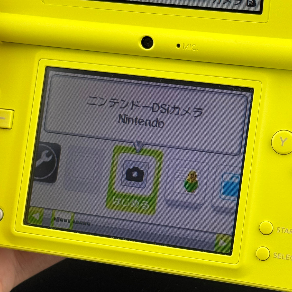 JPN Nintendo DSi Lime Green Console [TWL-001] CIB