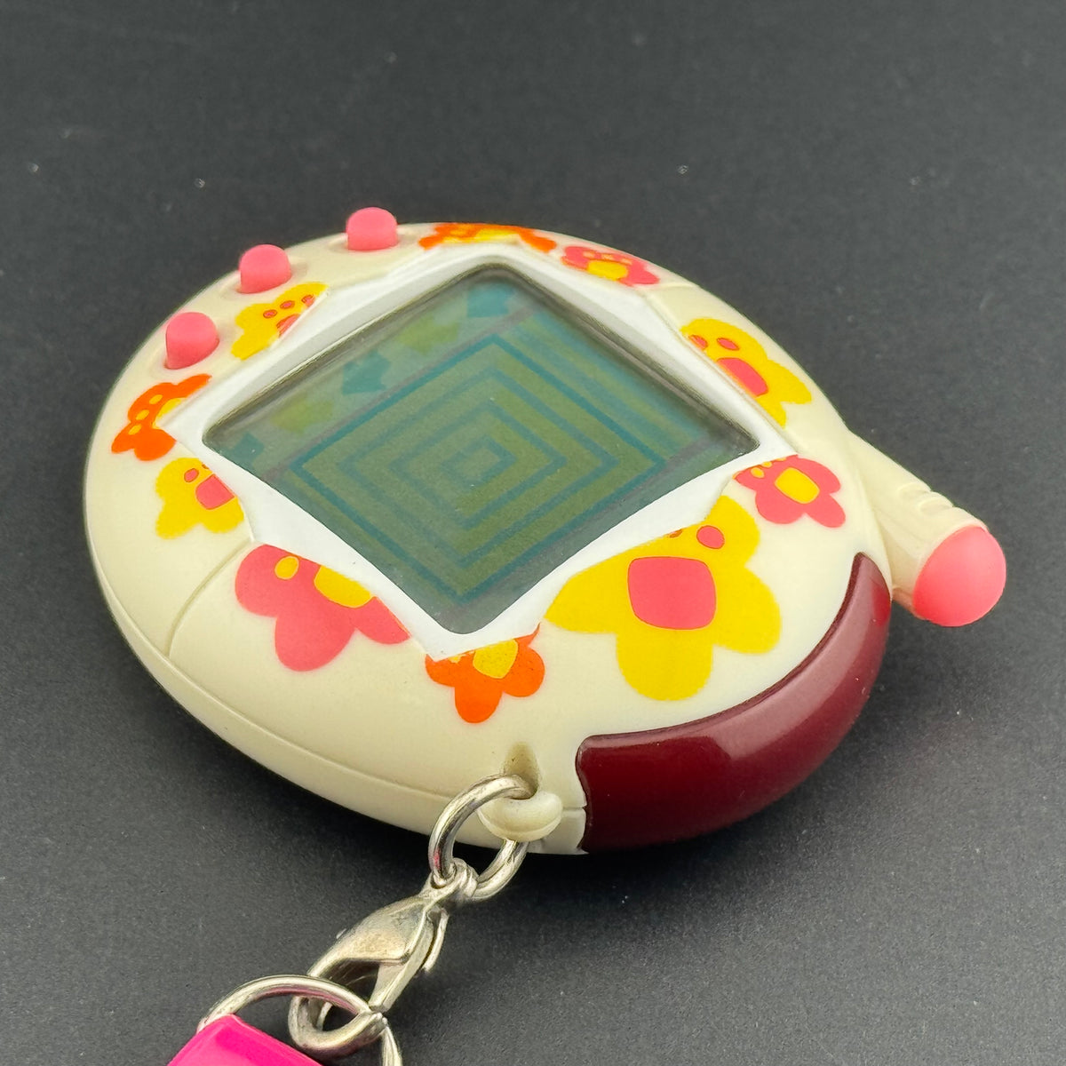 Bandai Tamagotchi Plus K-Tama White Flowers [2005]