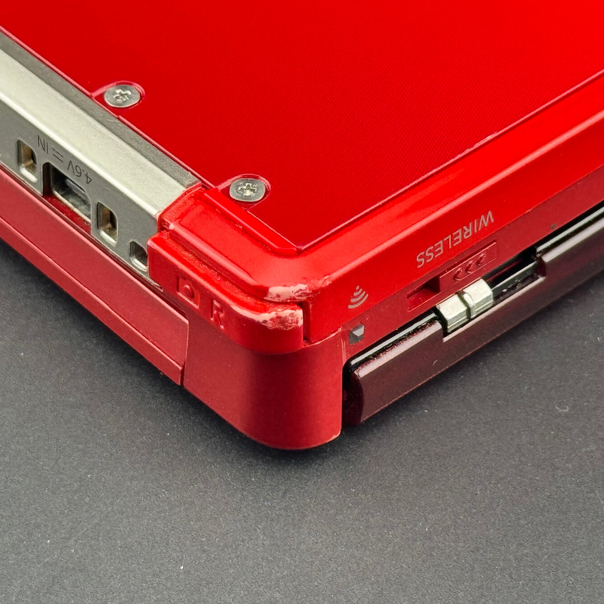 JPN Nintendo 3DS Char Red Gundam Console [CTR-001] (Region-Locked)