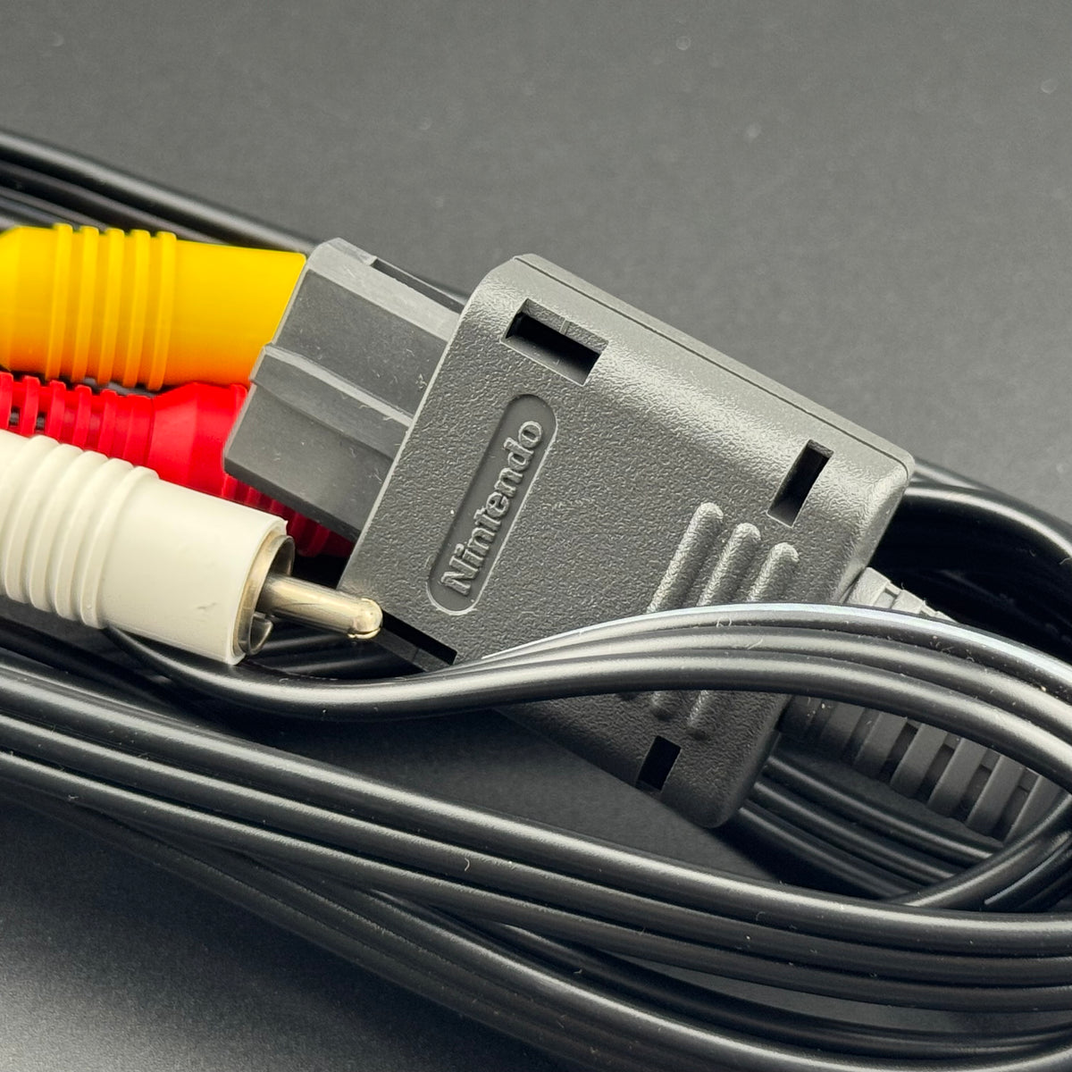 Nintendo Super Famicom Stereo AV Cable CIB [SHVC-008]
