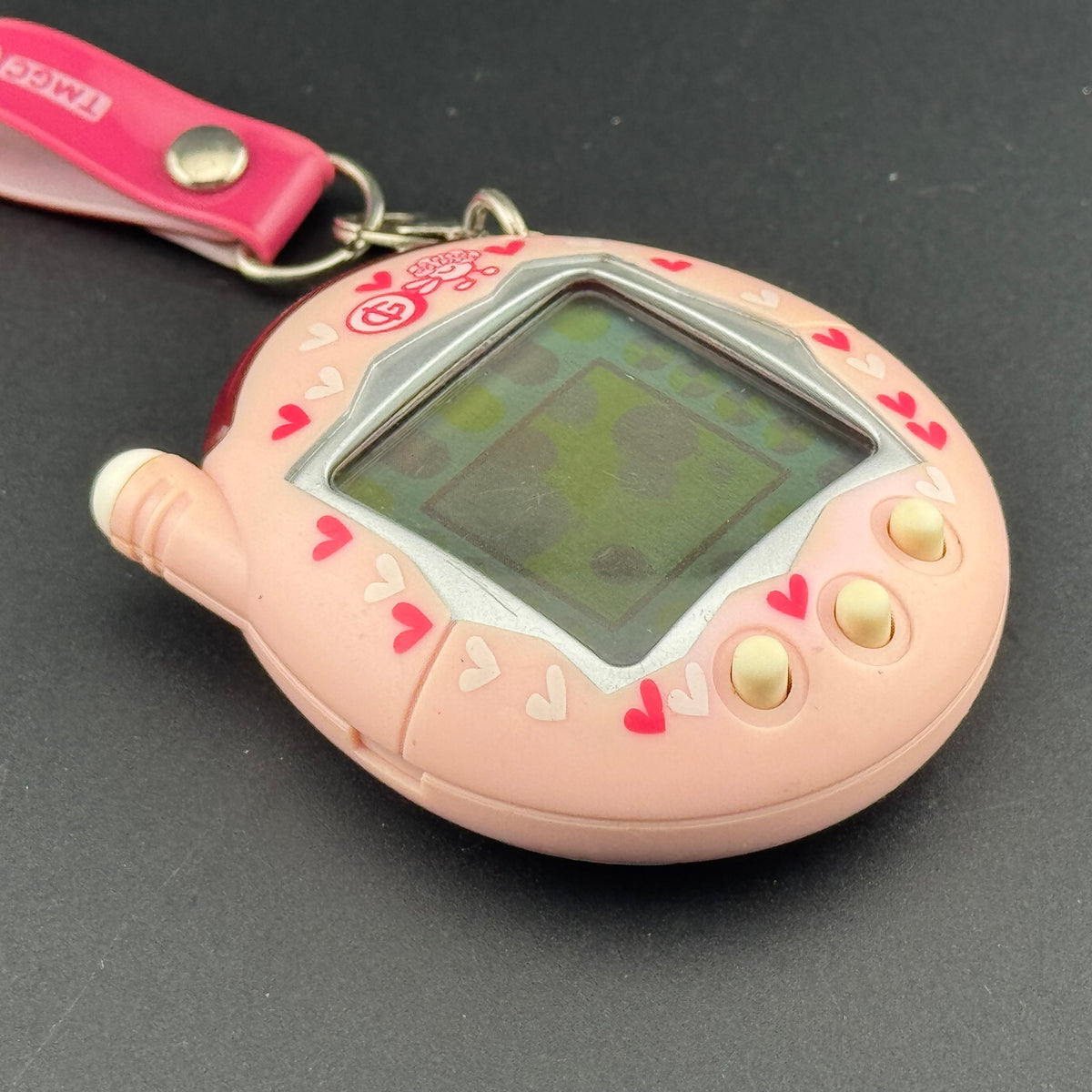 Bandai Tamagotchi Plus K-Tama Pink Hearts [2005]