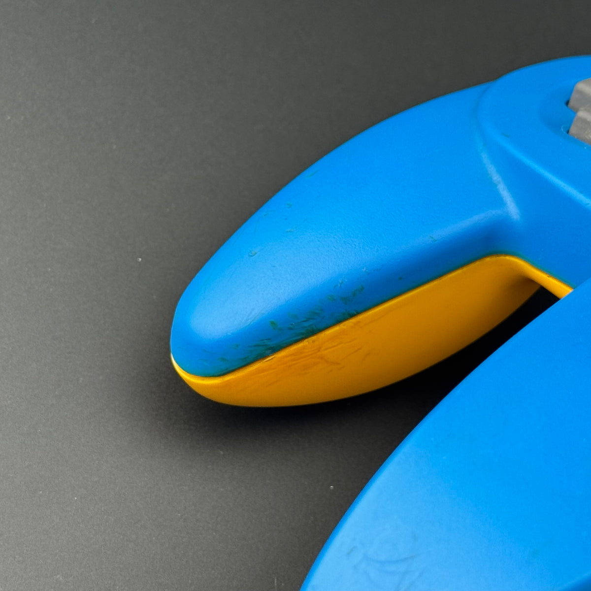 DAMAGED Nintendo 64 Pikachu Blue & Yellow Controller [NUS-005]