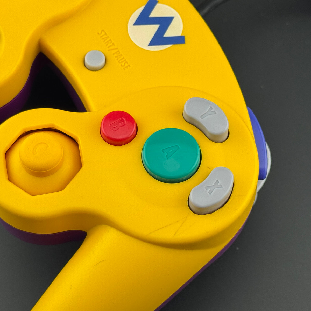 Club Nintendo Wario GameCube Controller [DOL-003]