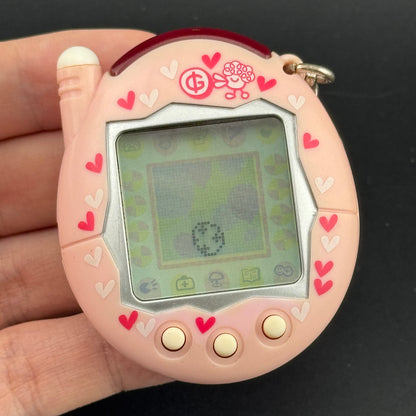Bandai Tamagotchi Plus K-Tama Pink Hearts [2005]