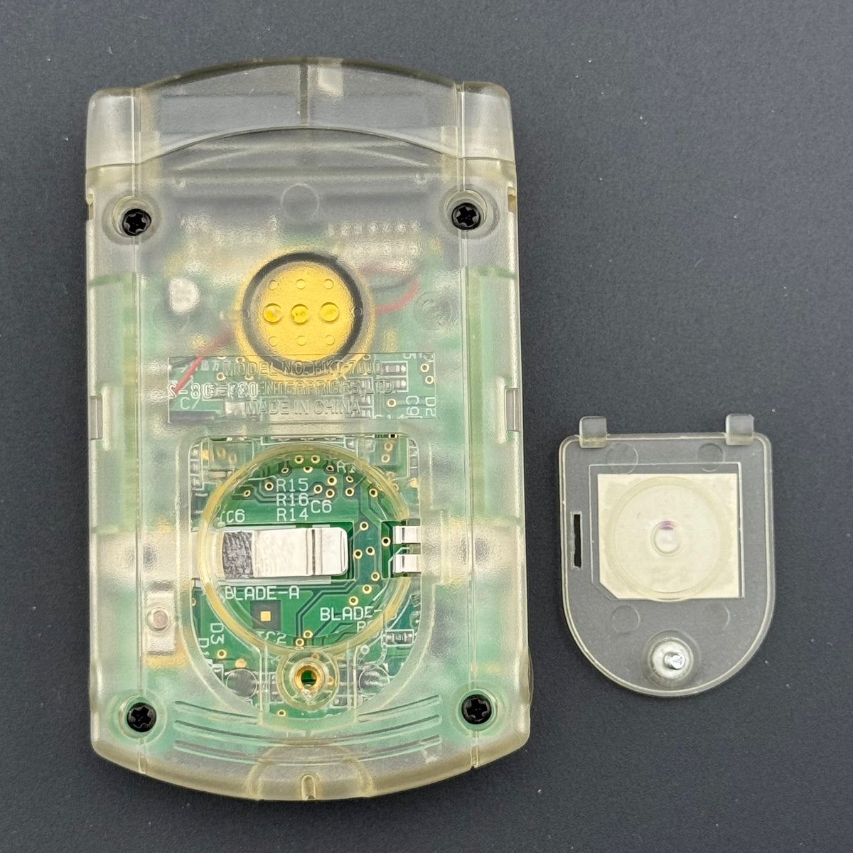 Sega Dreamcast Clear Visual Memory Unit (VMU) + Dust Cover [HKT-7000]