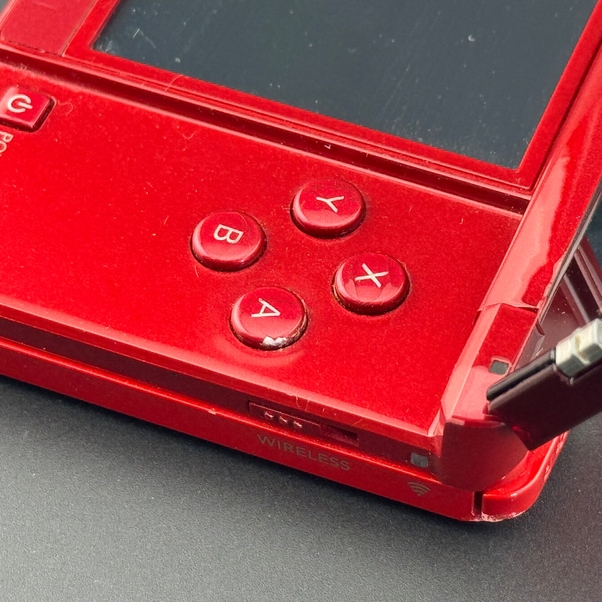 JPN Nintendo 3DS Char Red Gundam Console [CTR-001] (Region-Locked)