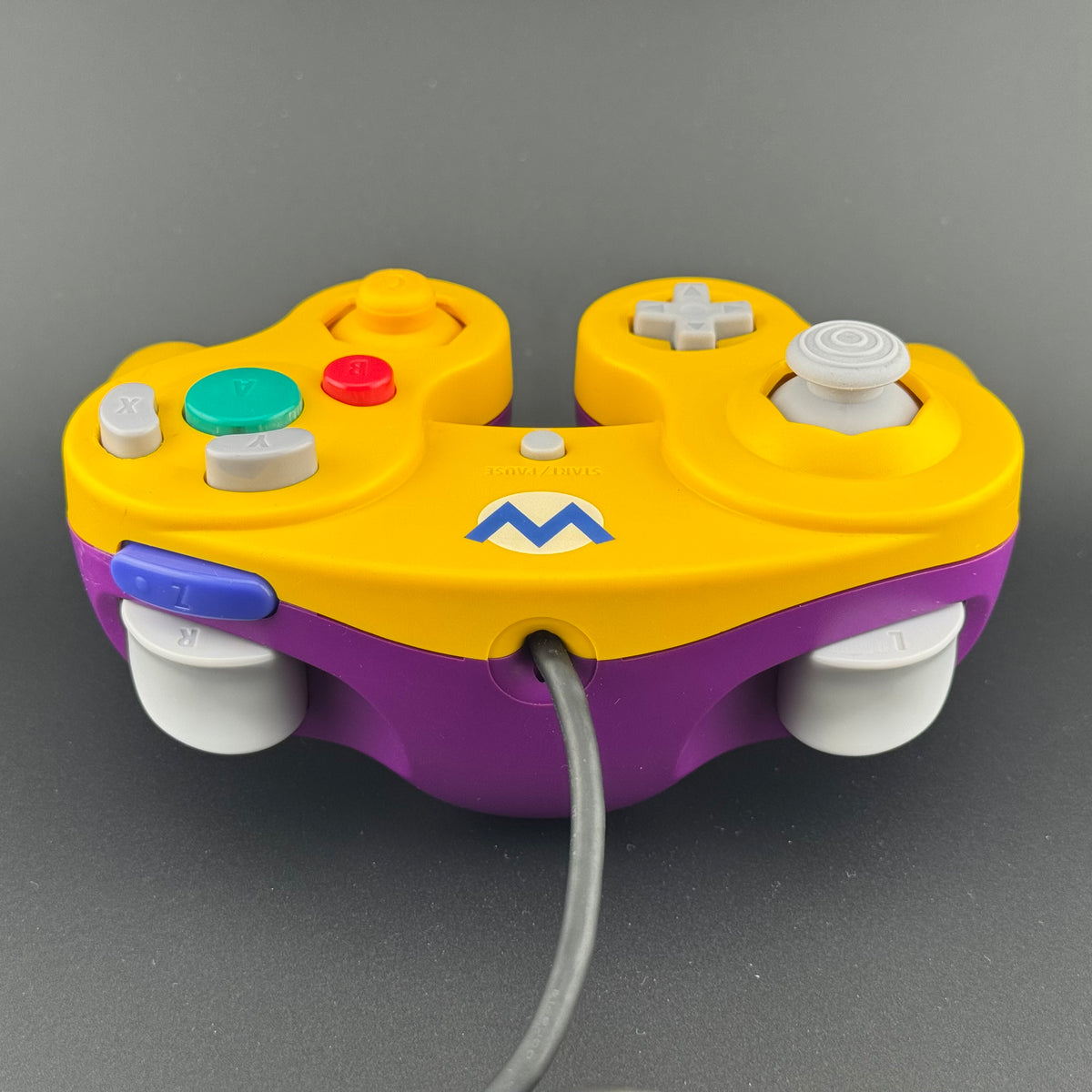 Club Nintendo Wario GameCube Controller [DOL-003]