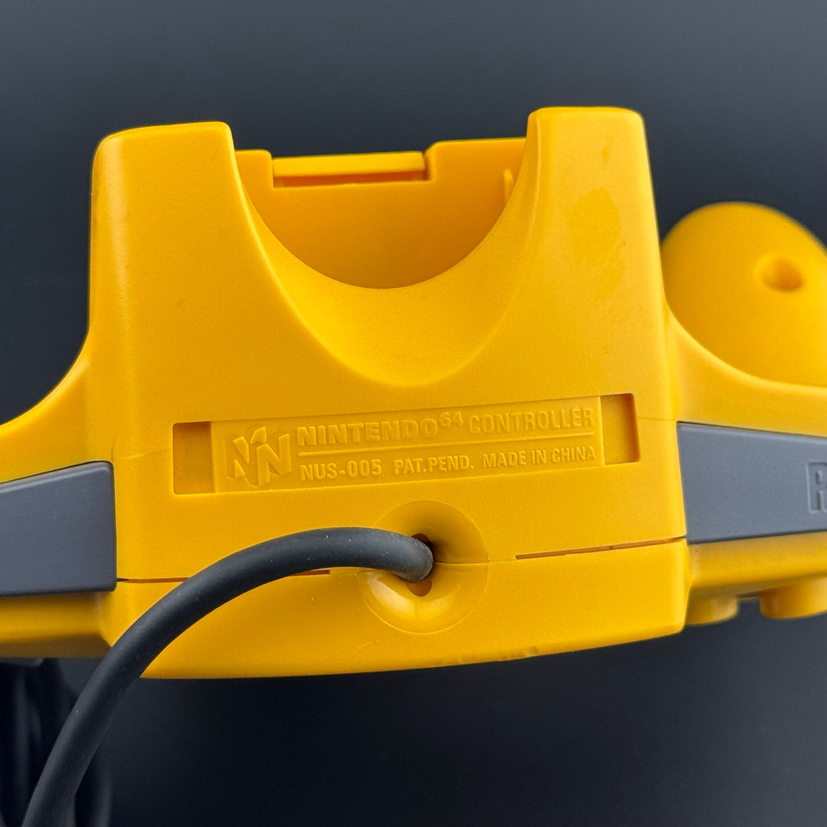 Nintendo 64 Yellow Controller CIB [NUS-005]